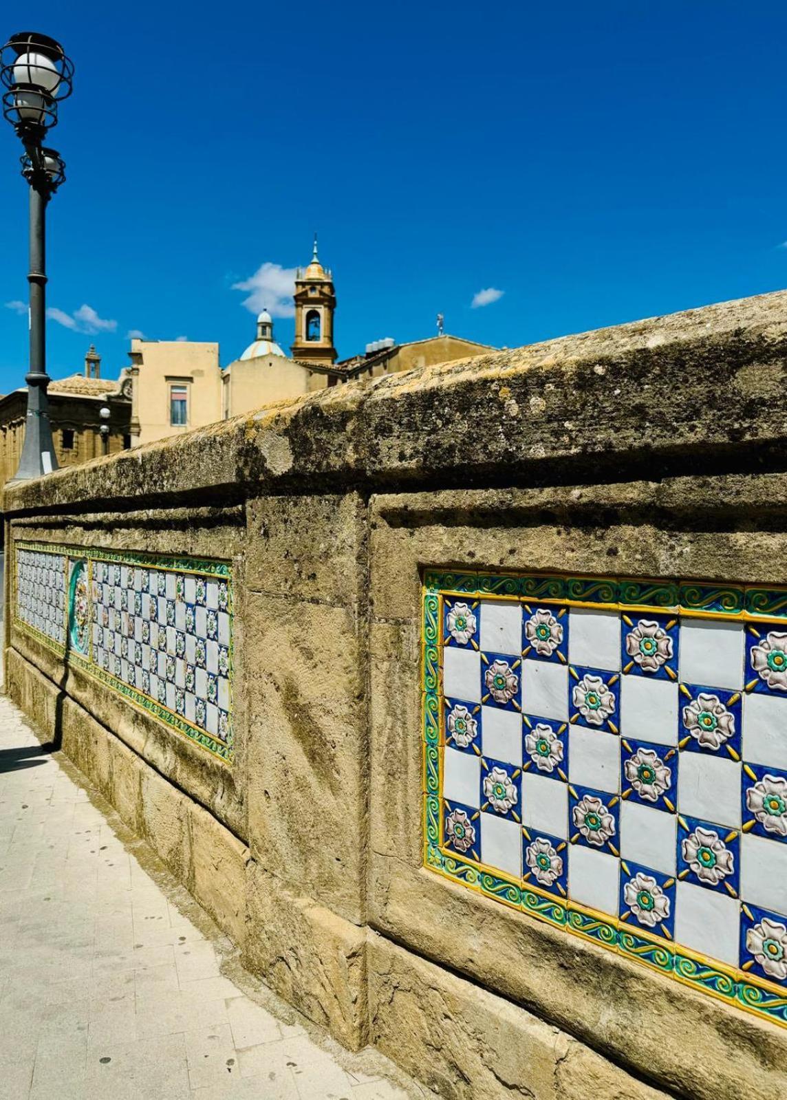 Casa Vacanze In Centro! Caltagirone Extérieur photo